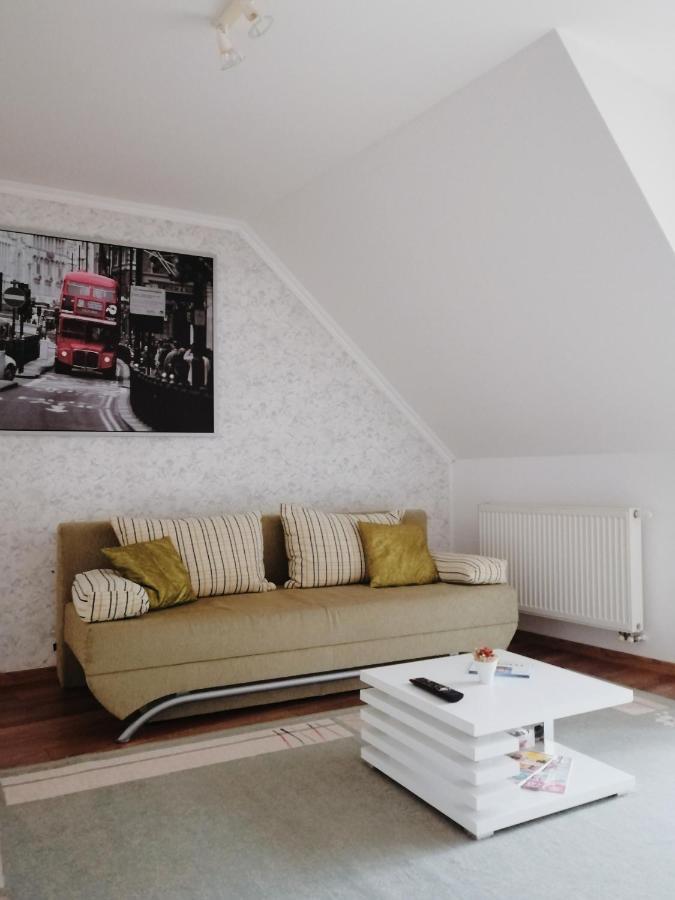 Apartman Pri Parku Sered' Экстерьер фото