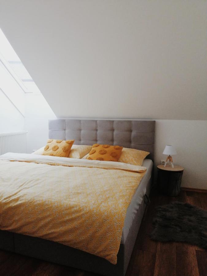 Apartman Pri Parku Sered' Экстерьер фото