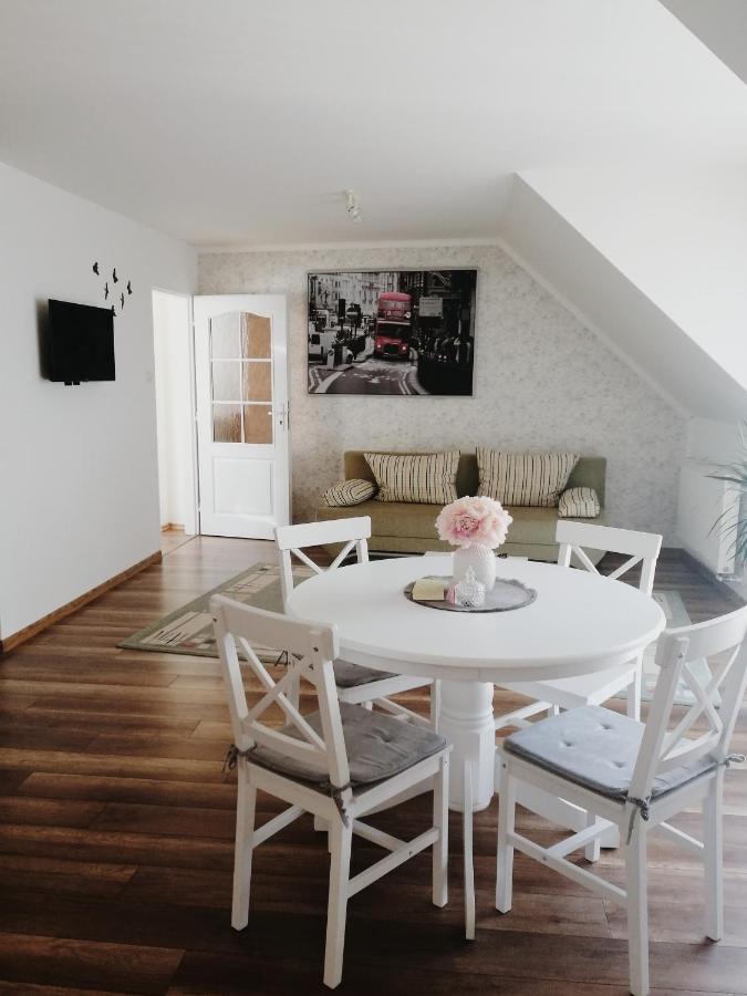 Apartman Pri Parku Sered' Экстерьер фото